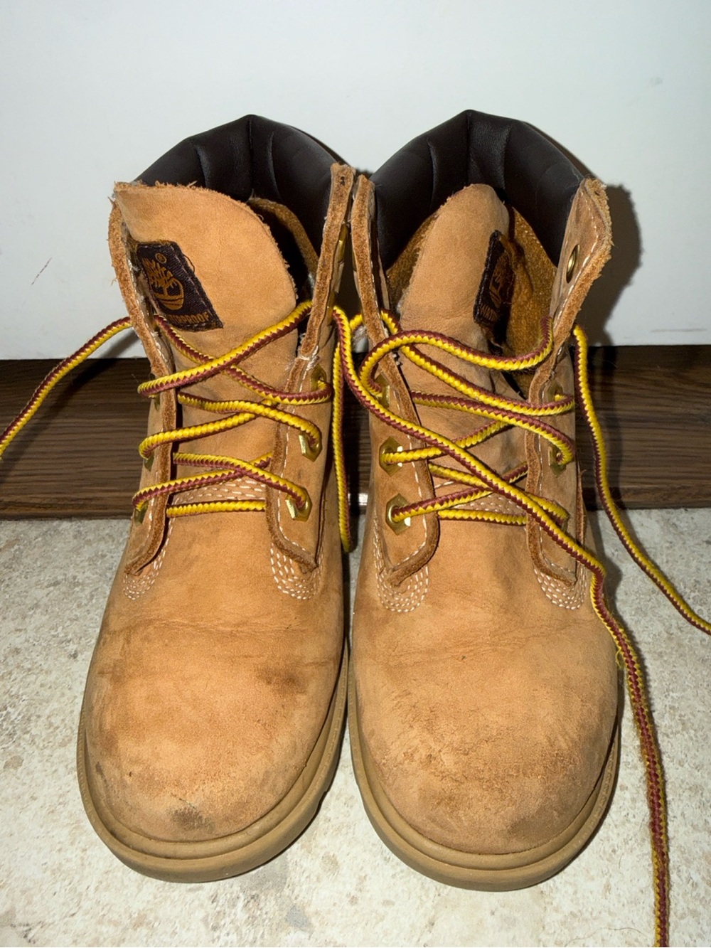Timberland Wheat Suede Kids Lace-Up Boots with Yellow-Brown Laces